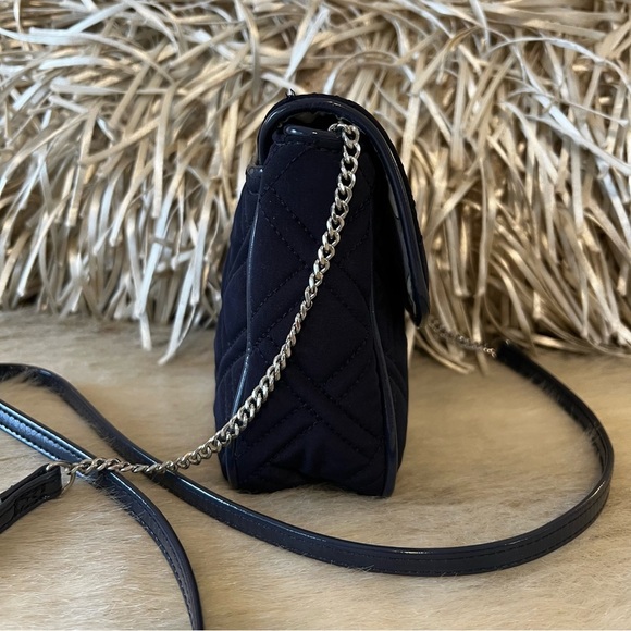 VERA BRADLEY Classic Navy Microfiber Chain Strap Crossbody Mini Shoulder Bag - Picture 4 of 12